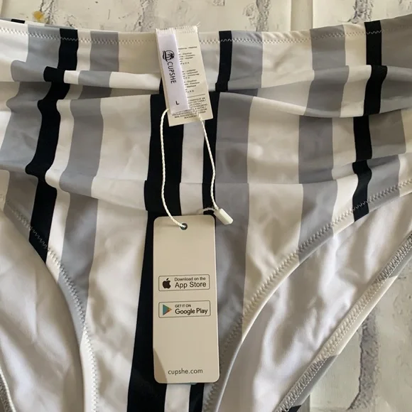 Cupshe swimsuit #76 - Picture 5 of 6